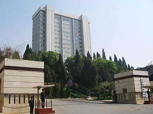 1539140589260901.jpg 1、云南省人民政府辦公園區(qū)監(jiān)控報警系統(tǒng)升級改造項目500px.jpg